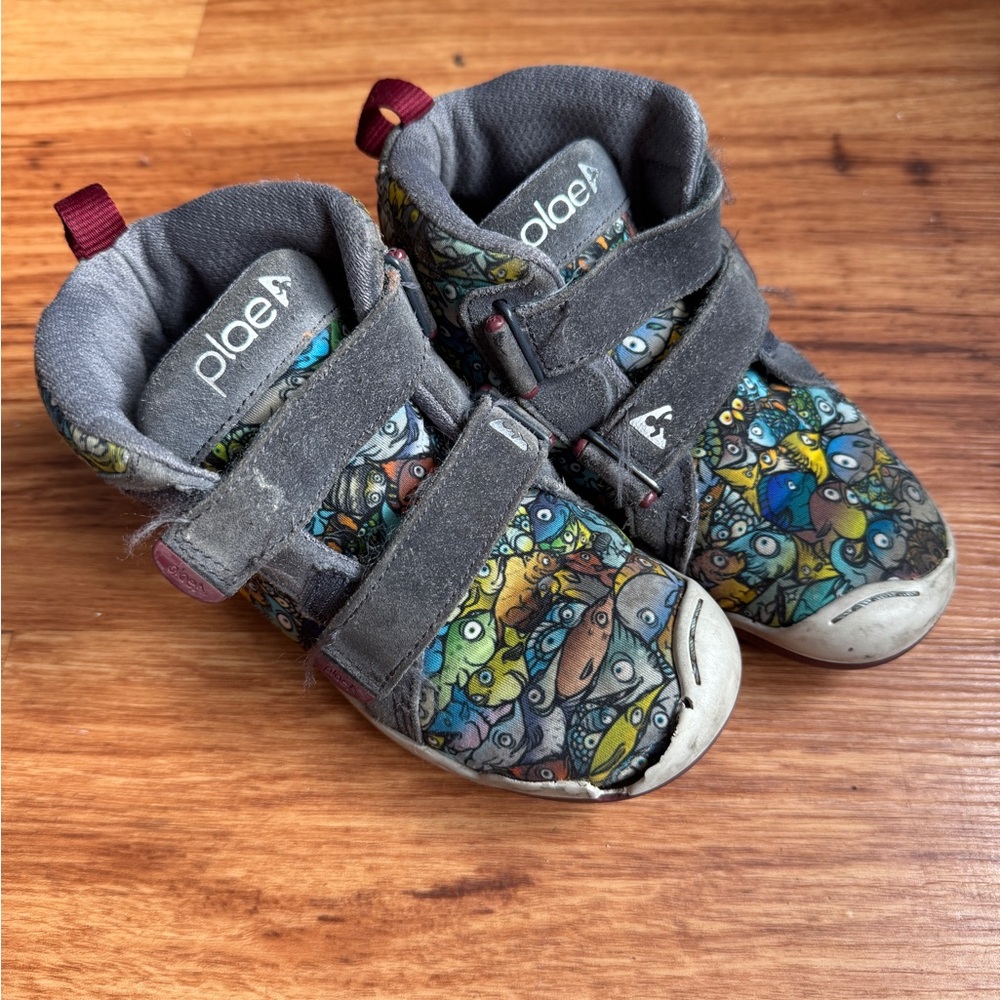 PLAE Kids Sneakers - Colorful Fish Design